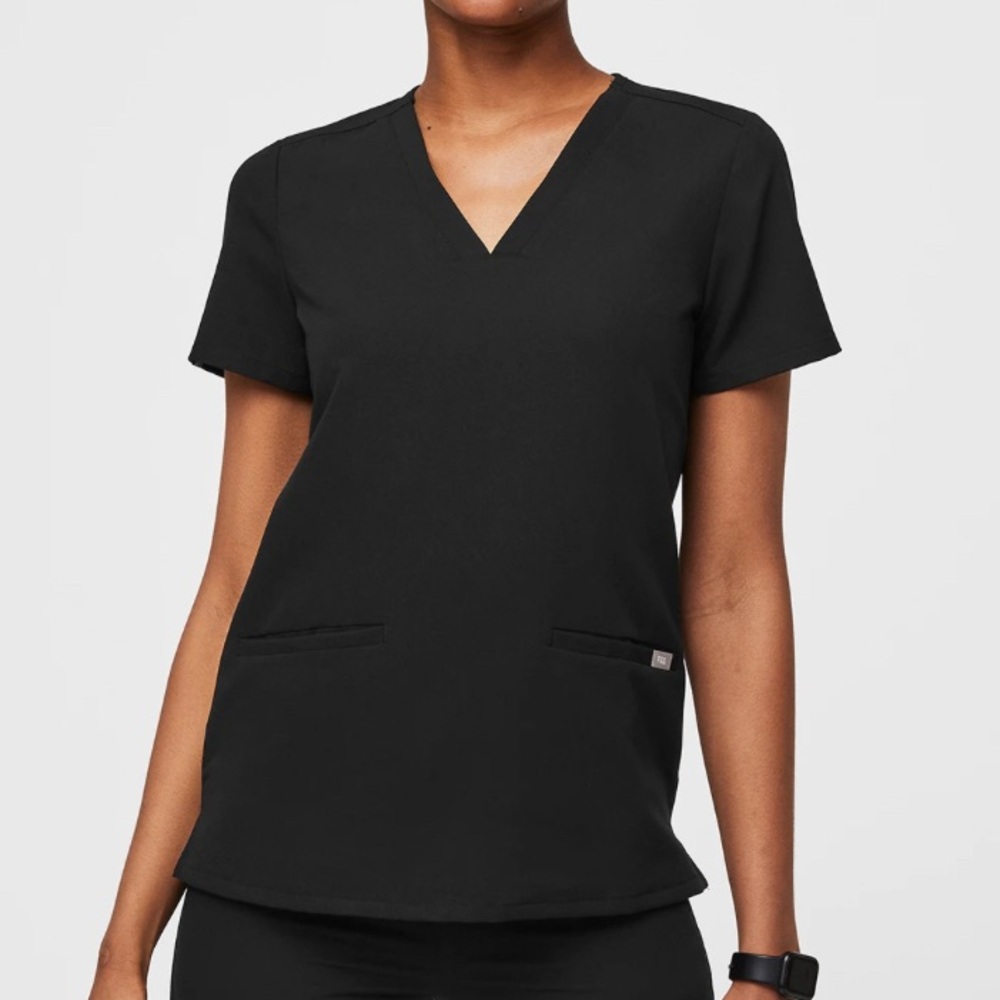 Figs Casma 3-pocket scrub top Small